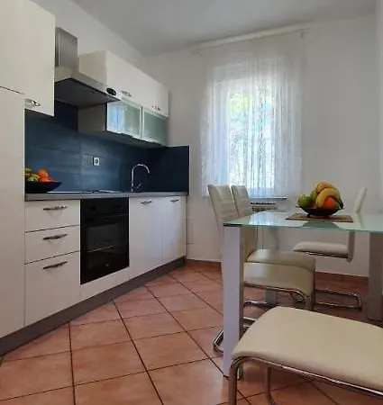 Apartments Gracijela Pula Exterior photo